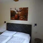 & 3* Weissbriach