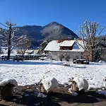 & 3* Weissbriach