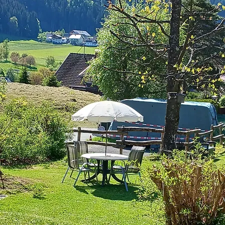 & Gæstehus