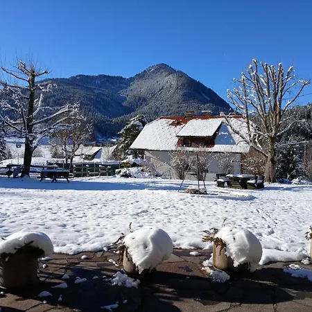 & 3* Weissbriach